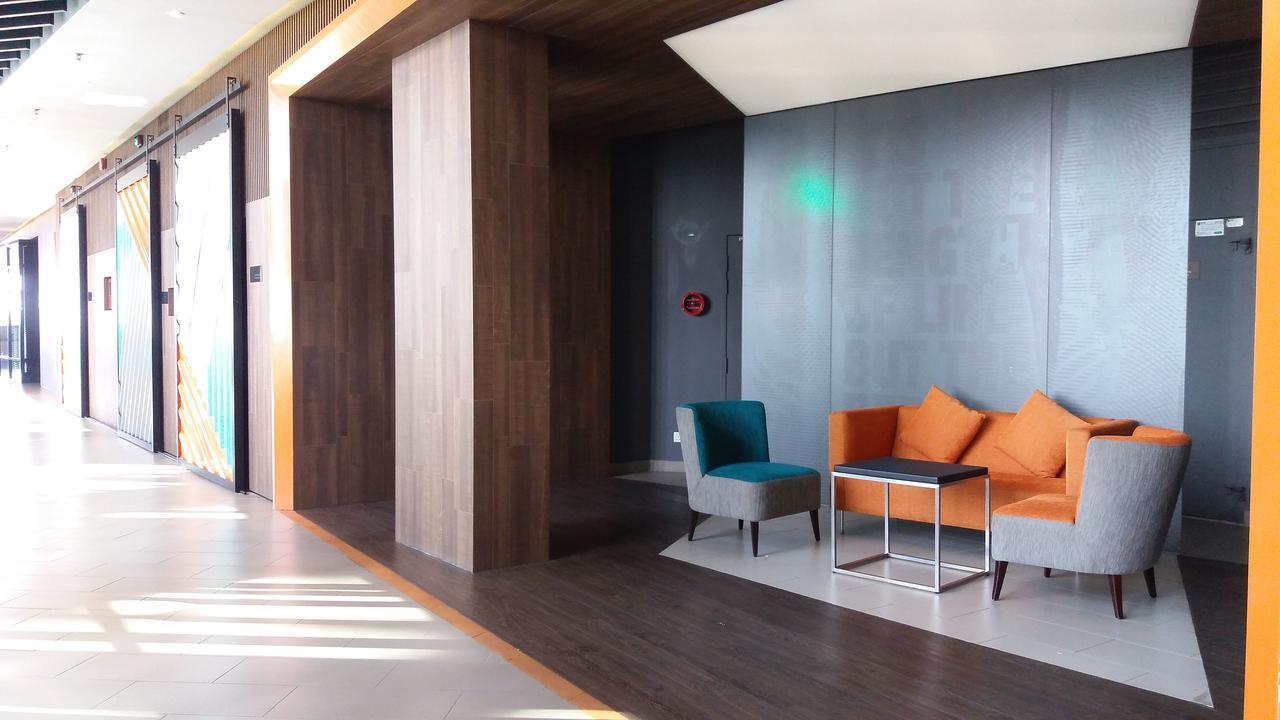 A Suites - Atria Sofo Suites Petaling Jaya Eksteriør billede